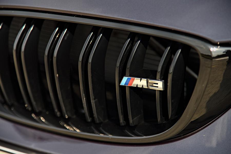 Детали экстерьера BMW M3 30 Years M3 2016 года  (фото 30 из 43)
